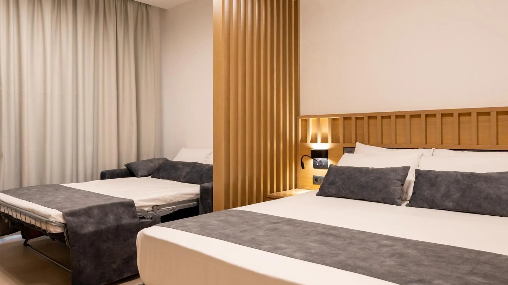 Antony'S Luxury Apartments Nikiti
