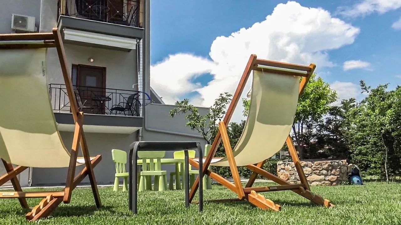 Antony'S Luxury Apartments Nikiti